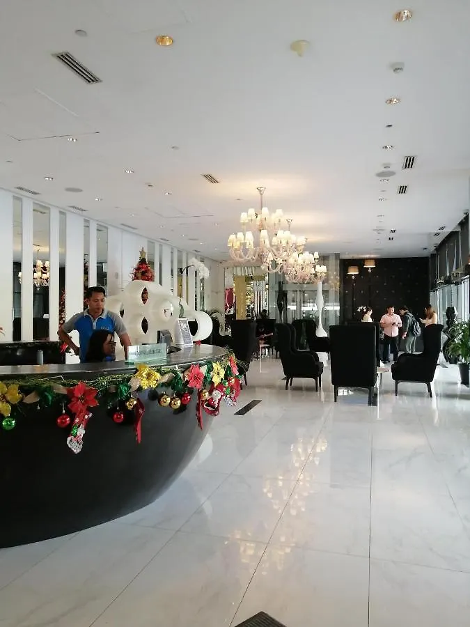 Azure Urban Resort Residences 1Br Condo With Huge Wavepool & Man-Made Beach Near Airport Manila 0*,  Filipinas